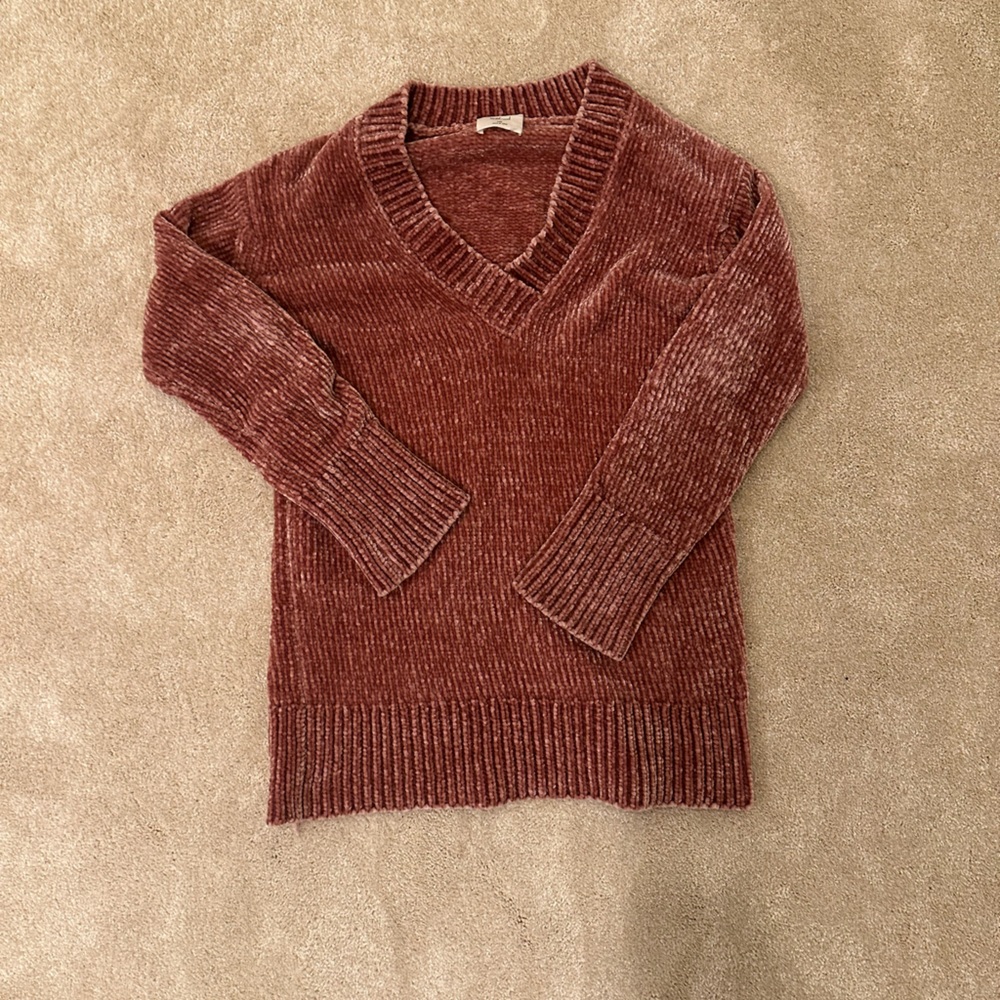 aritzia sweater